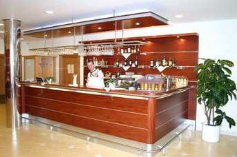 Ramada Airport Hotel Prague**** - Bar