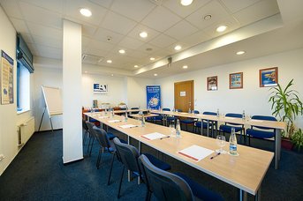 Ramada Airport Hotel Prague**** - Boeing Meeting Room